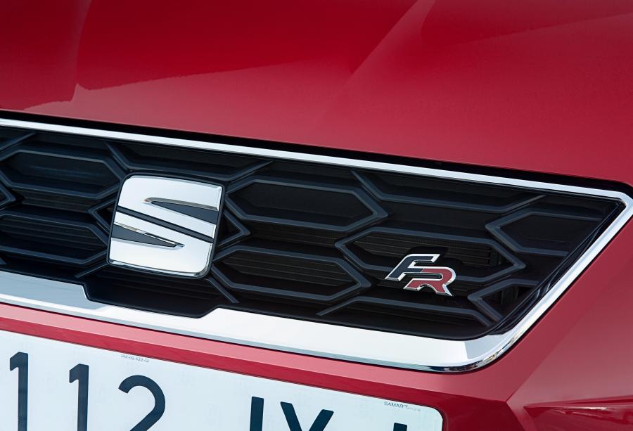 Логотип Seat Ibiza FR 2017 года  (WW) (фото 12 из 40)